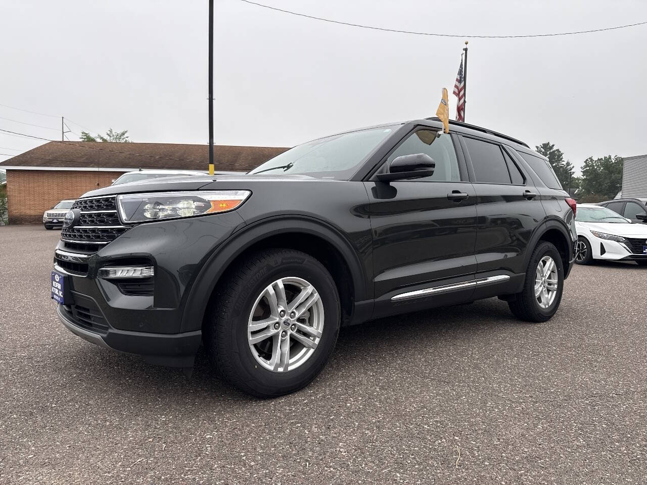 2023 Ford Explorer XLT AWD 4dr SUV