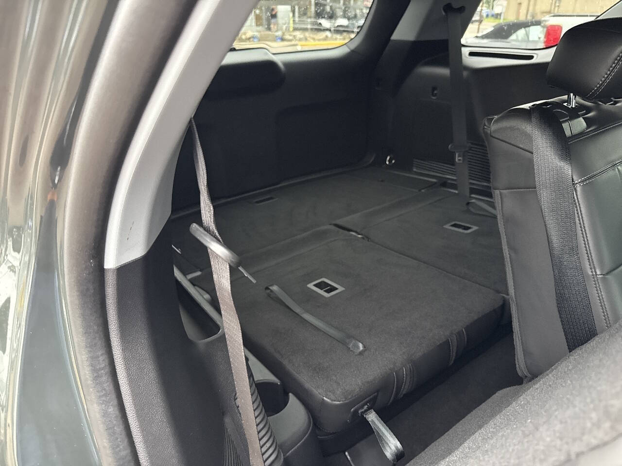 2023 Ford Explorer XLT AWD 4dr SUV