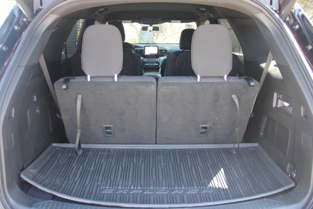 2020 Ford Explorer XLT AWD 4dr SUV