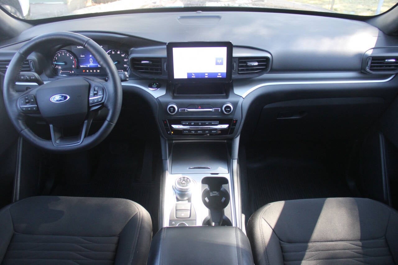 2020 Ford Explorer XLT AWD 4dr SUV