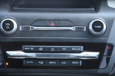 2020 Ford Explorer XLT AWD 4dr SUV