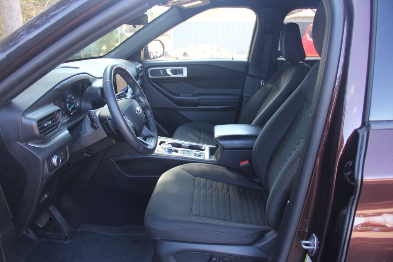 2020 Ford Explorer XLT AWD 4dr SUV