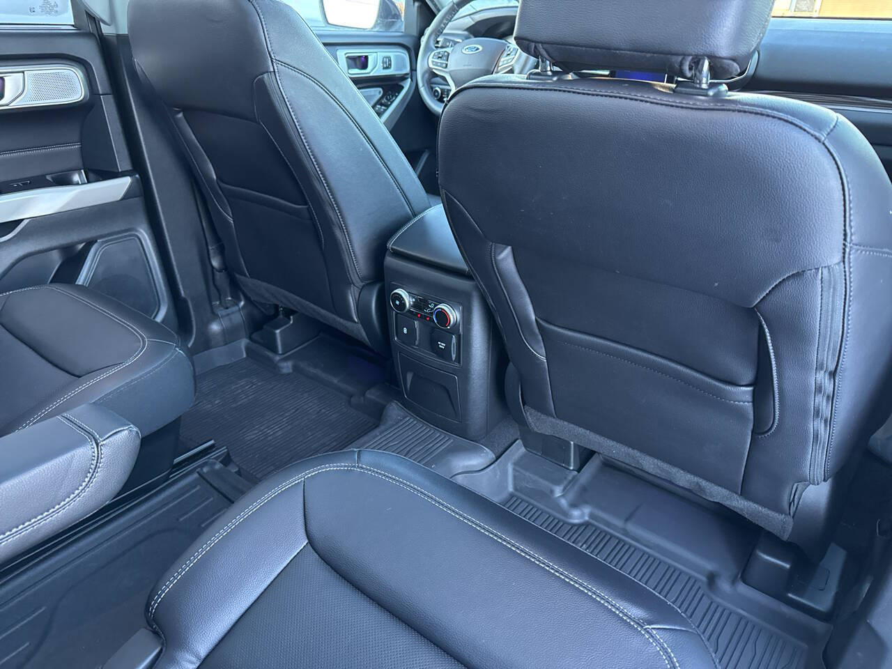 2023 Ford Explorer Limited AWD 4dr SUV