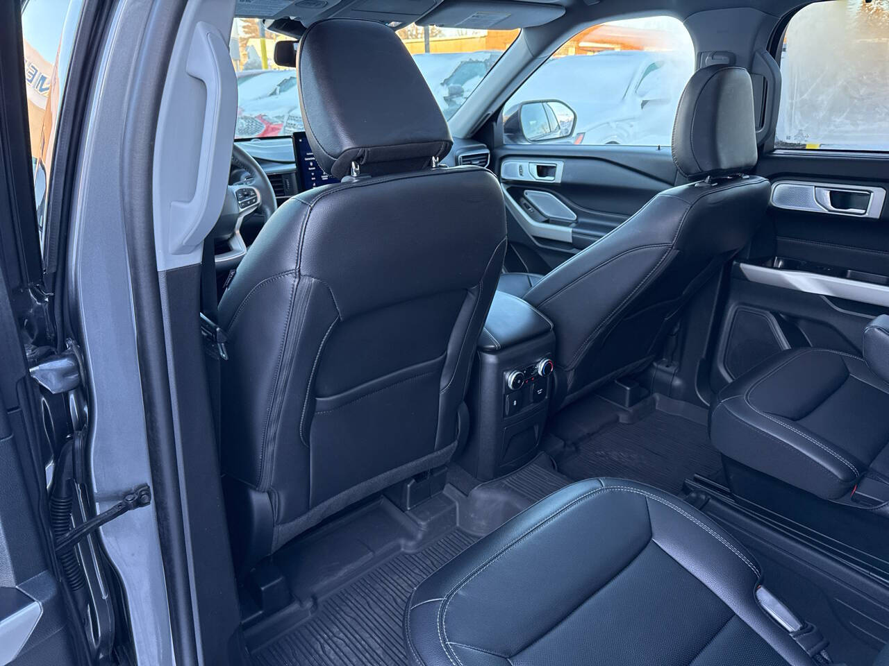 2023 Ford Explorer Limited AWD 4dr SUV