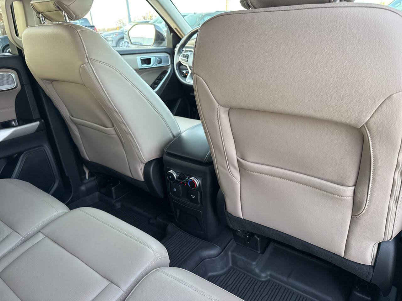 2023 Ford Explorer Limited AWD 4dr SUV