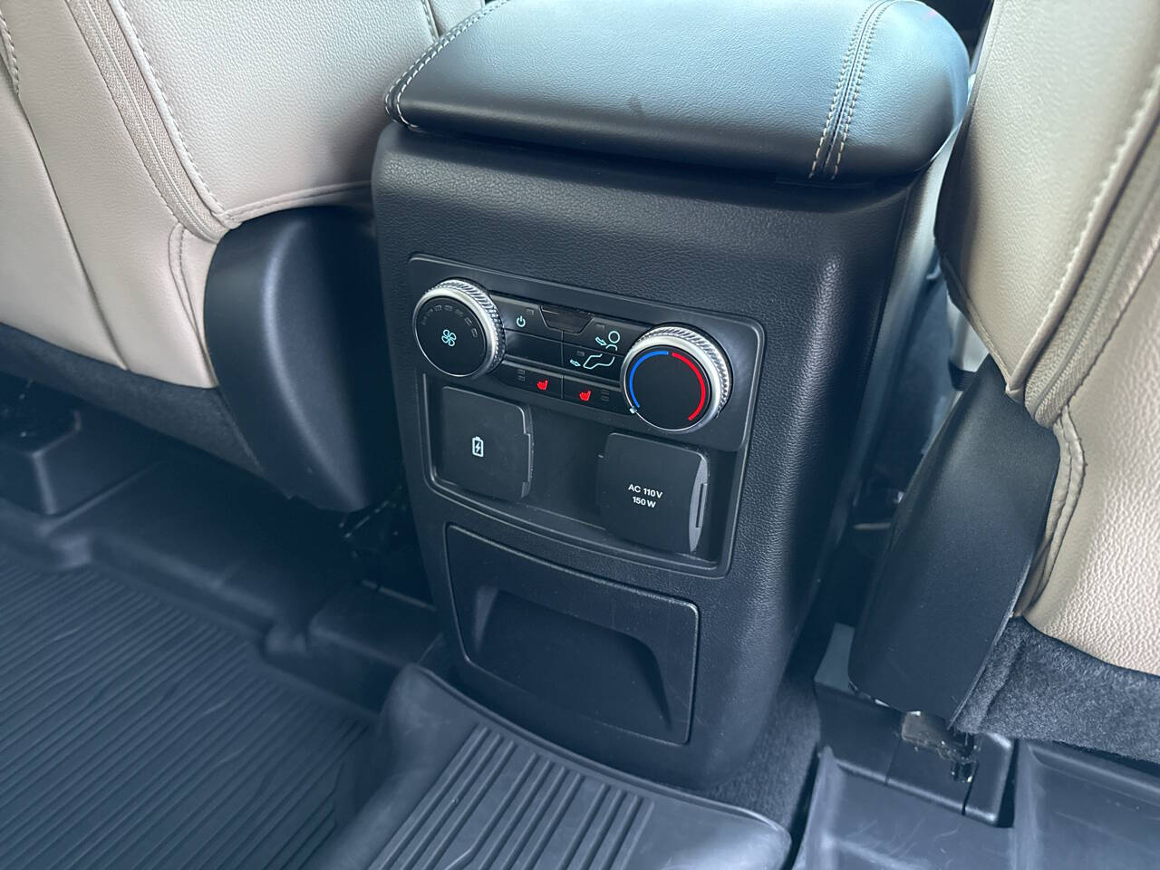 2023 Ford Explorer Limited AWD 4dr SUV