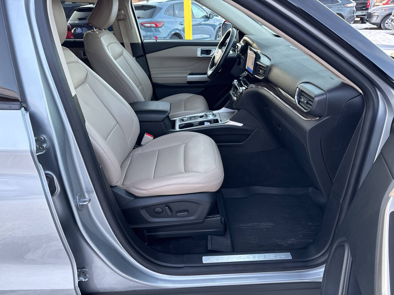 2023 Ford Explorer Limited AWD 4dr SUV