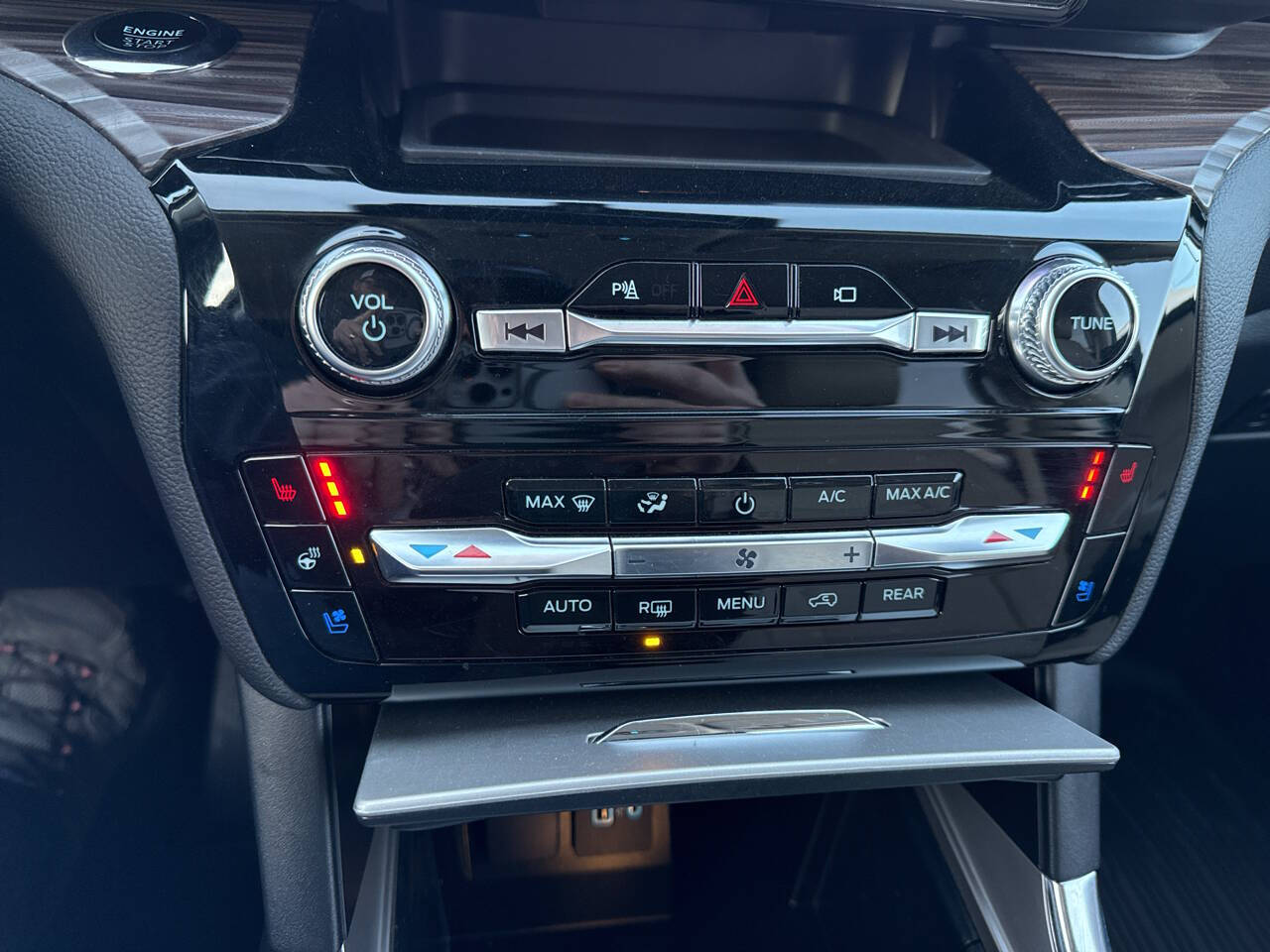 2023 Ford Explorer Limited AWD 4dr SUV