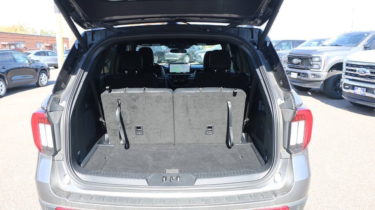 2025 Ford Explorer ST Line AWD 4dr SUV