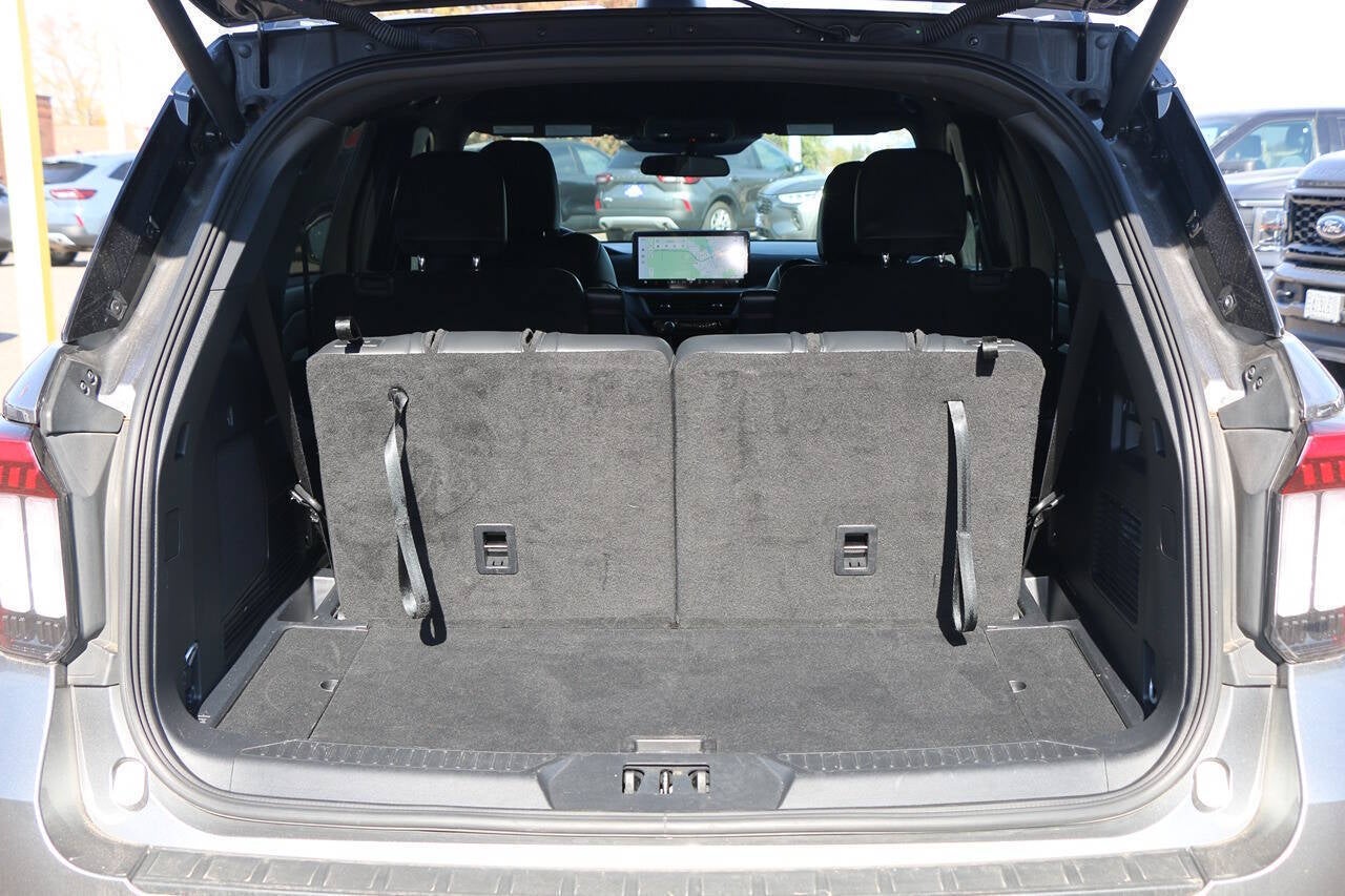 2025 Ford Explorer ST Line AWD 4dr SUV