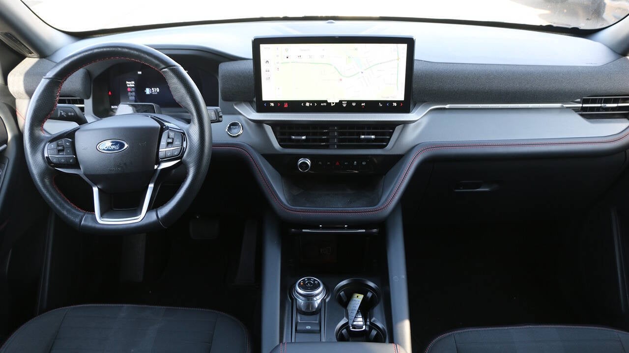 2025 Ford Explorer ST Line AWD 4dr SUV
