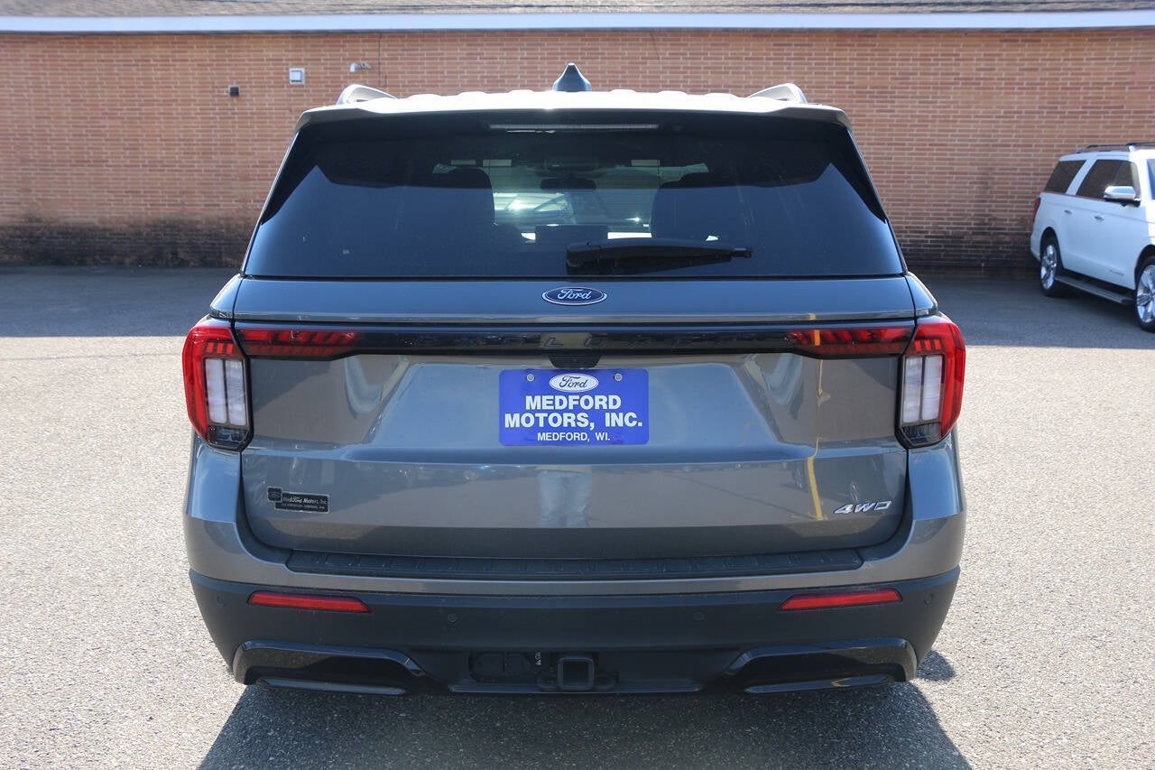 2025 Ford Explorer ST Line AWD 4dr SUV