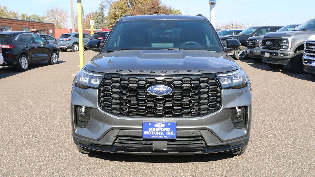 2025 Ford Explorer ST Line AWD 4dr SUV