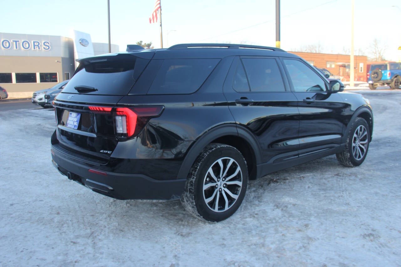 2025 Ford Explorer ST Line AWD 4dr SUV