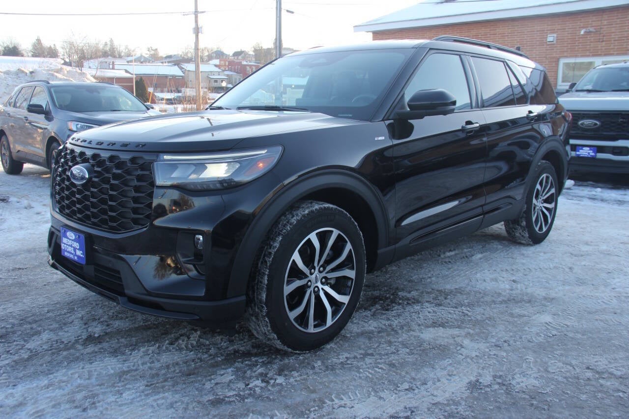 2025 Ford Explorer ST Line AWD 4dr SUV