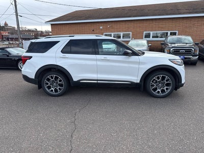 2025 Ford Explorer Platinum AWD 4dr SUV