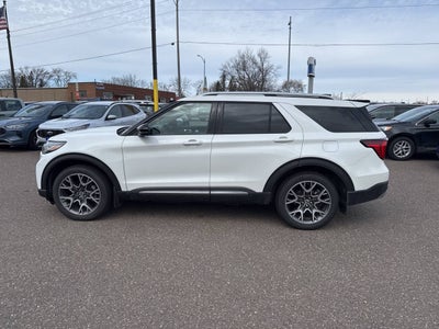 2025 Ford Explorer Platinum AWD 4dr SUV