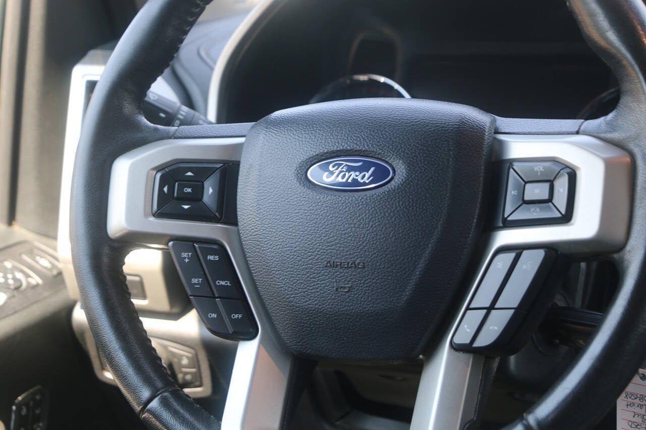 2020 Ford F-250 Super Duty Lariat 4x4 4dr Crew Cab 6.8 ft. SB Pickup