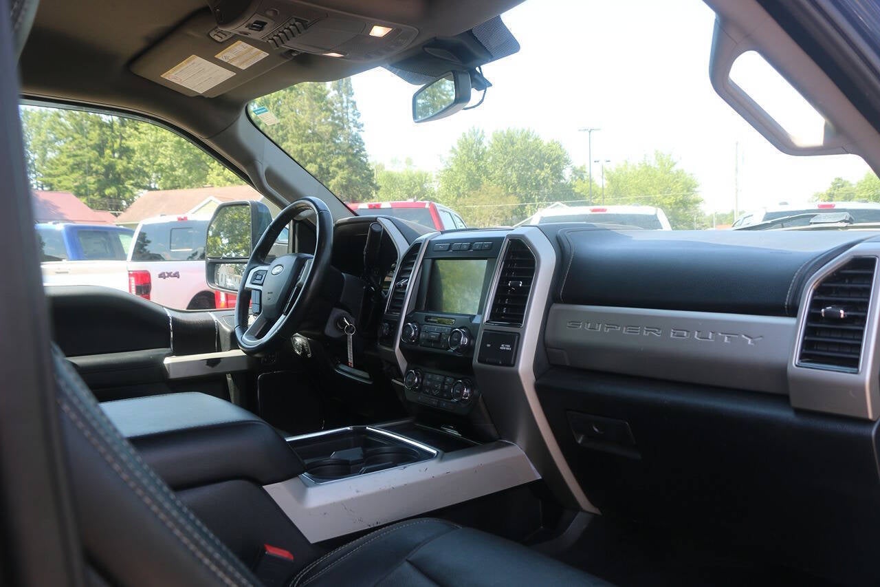 2020 Ford F-250 Super Duty Lariat 4x4 4dr Crew Cab 6.8 ft. SB Pickup