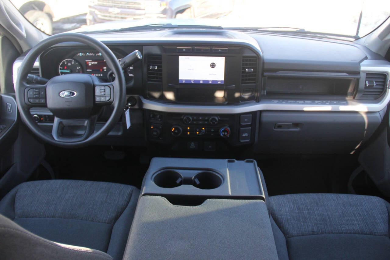 2024 Ford F-250 Super Duty XLT 4x4 4dr Crew Cab 6.8 ft. SB Pickup