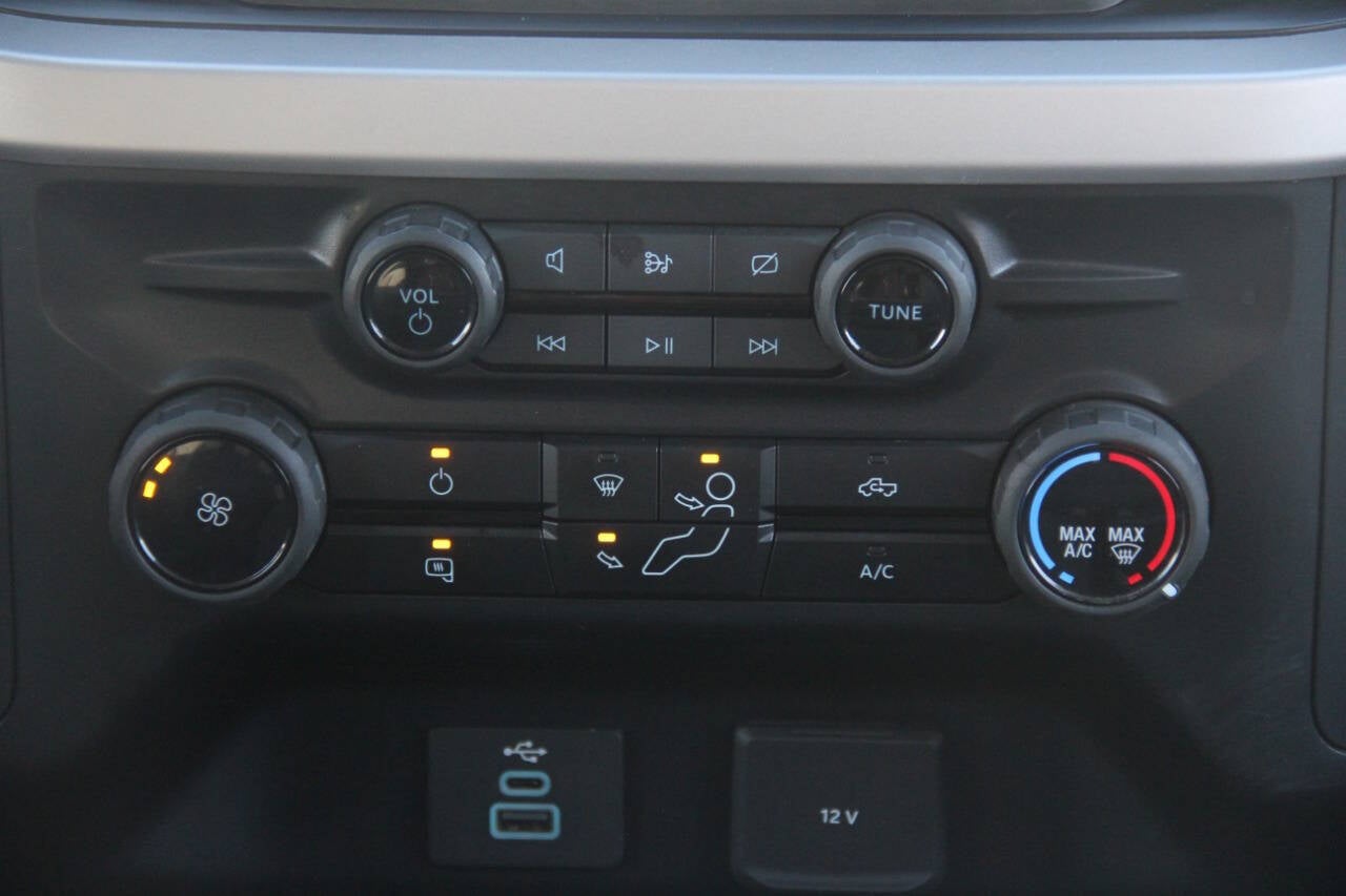 2024 Ford F-250 Super Duty XLT 4x4 4dr Crew Cab 6.8 ft. SB Pickup