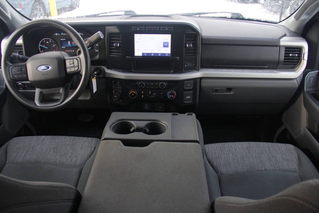2023 Ford F-250 Super Duty XLT 4x4 4dr Crew Cab 8 ft. LB Pickup