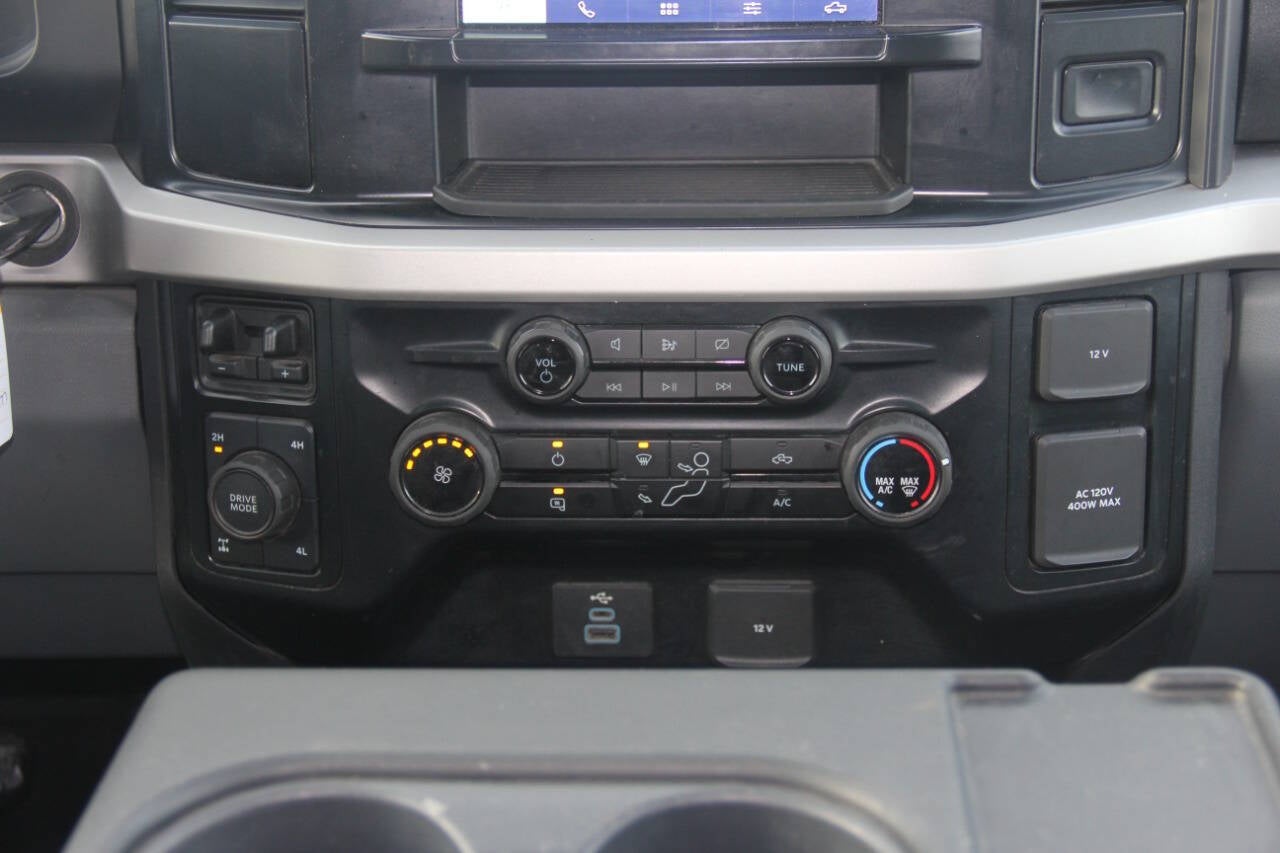 2023 Ford F-250 Super Duty XLT 4x4 4dr Crew Cab 8 ft. LB Pickup