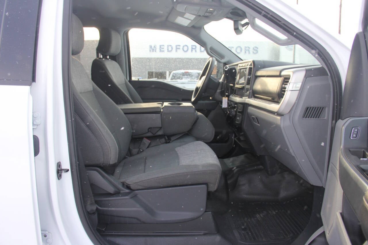 2023 Ford F-250 Super Duty XLT 4x4 4dr Crew Cab 8 ft. LB Pickup