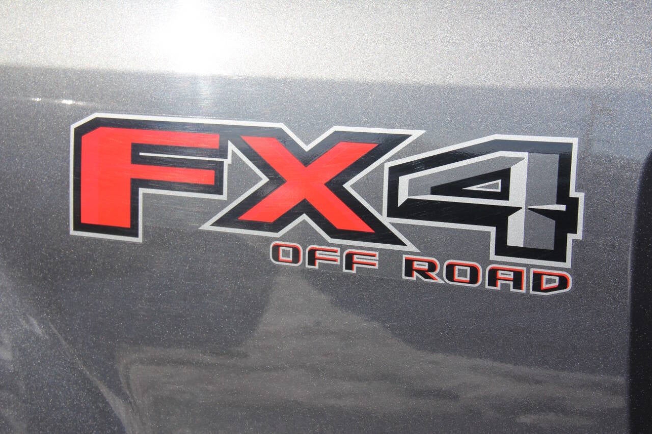 2017 Ford F-250 Super Duty Lariat 4x4 4dr Crew Cab 6.8 ft. SB Pickup