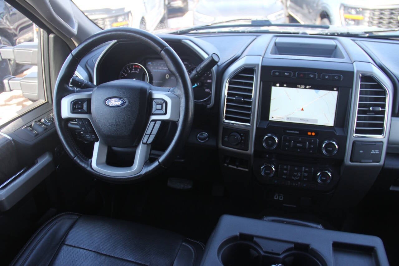 2017 Ford F-250 Super Duty Lariat 4x4 4dr Crew Cab 6.8 ft. SB Pickup