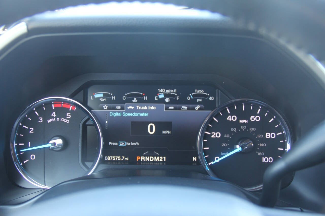 2017 Ford F-250 Super Duty Lariat 4x4 4dr Crew Cab 6.8 ft. SB Pickup