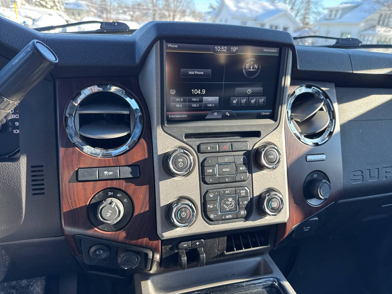 2016 Ford F-350 Super Duty Lariat 4x4 4dr Crew Cab 6.8 ft. SB SRW Pickup