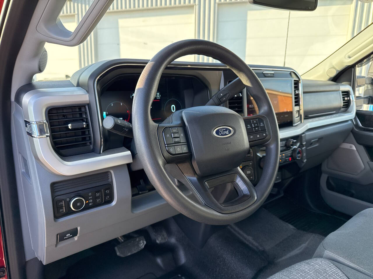 2025 Ford F-350 Super Duty XLT 4x4 4dr Crew Cab 6.8 ft. SB SRW Pickup