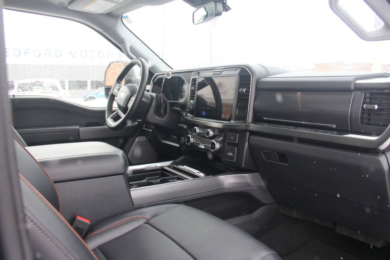 2025 Ford F-350 Super Duty Lariat 4x4 4dr Crew Cab 6.8 ft. SB SRW Pickup