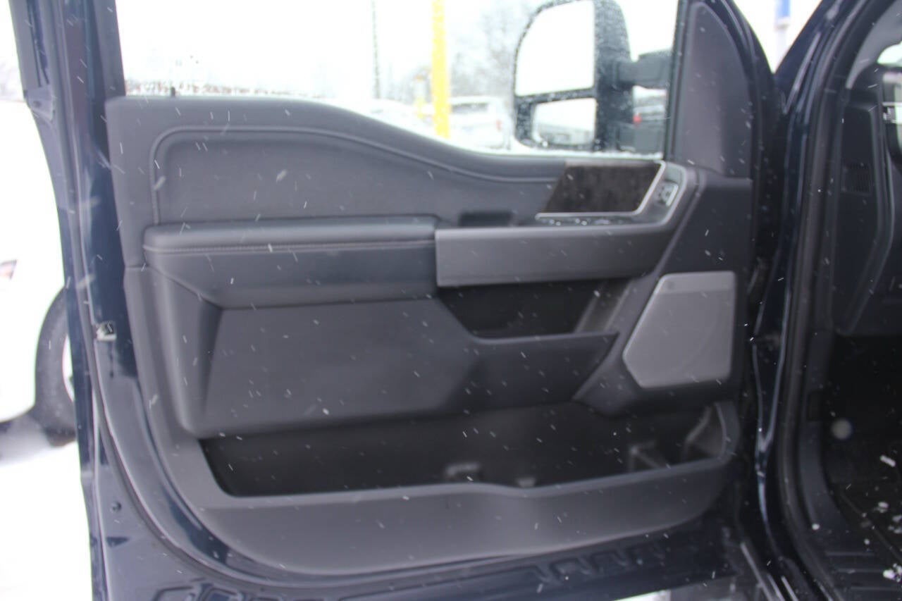 2025 Ford F-350 Super Duty Lariat 4x4 4dr Crew Cab 6.8 ft. SB SRW Pickup