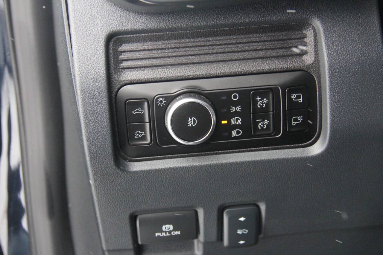 2025 Ford F-350 Super Duty Lariat 4x4 4dr Crew Cab 6.8 ft. SB SRW Pickup