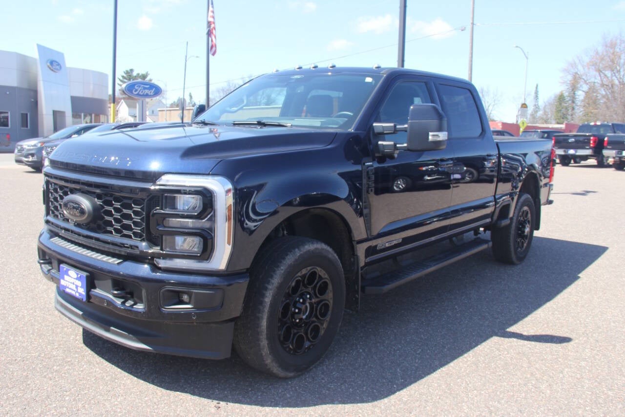 2025 Ford F-350 Super Duty Lariat 4x4 4dr Crew Cab 6.8 ft. SB SRW Pickup