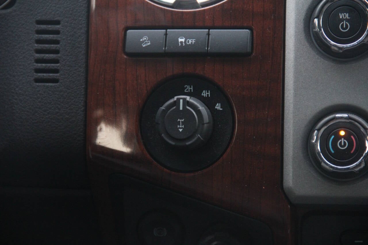 2016 Ford F-350 Super Duty King Ranch 4x4 4dr Crew Cab 6.8 ft. SB SRW Pickup