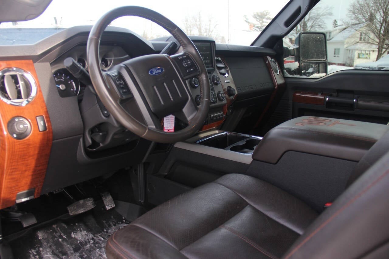 2016 Ford F-350 Super Duty King Ranch 4x4 4dr Crew Cab 6.8 ft. SB SRW Pickup