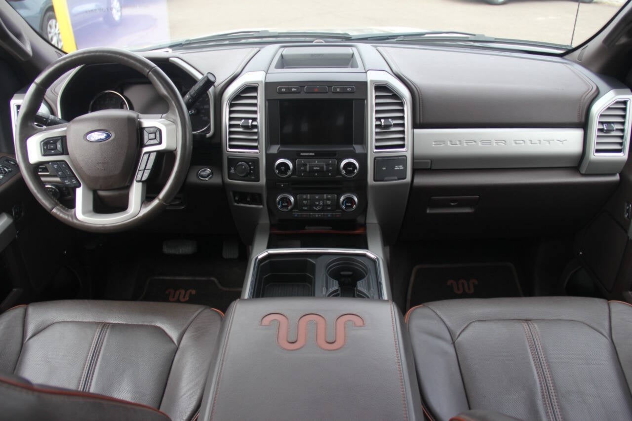 2017 Ford F-350 Super Duty King Ranch 4x4 4dr Crew Cab 6.8 ft. SB SRW Pickup