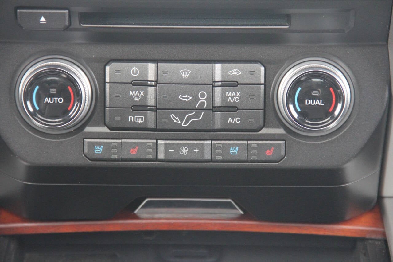 2017 Ford F-350 Super Duty King Ranch 4x4 4dr Crew Cab 6.8 ft. SB SRW Pickup