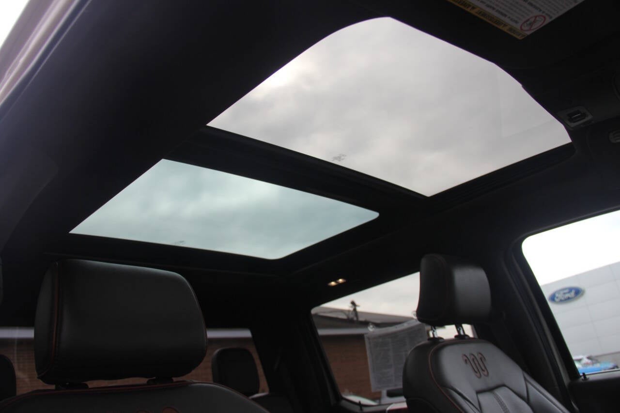 2017 Ford F-350 Super Duty King Ranch 4x4 4dr Crew Cab 6.8 ft. SB SRW Pickup