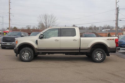 2017 Ford F-350 Super Duty King Ranch 4x4 4dr Crew Cab 6.8 ft. SB SRW Pickup