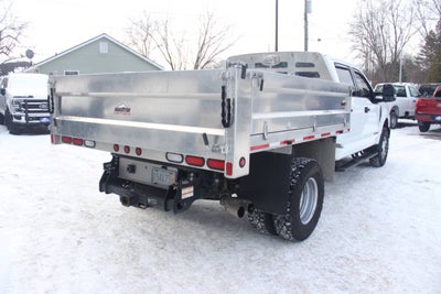 2022 Ford F-350 Super Duty XLT 4x4 4dr Crew Cab 8 ft. LB DRW Pickup