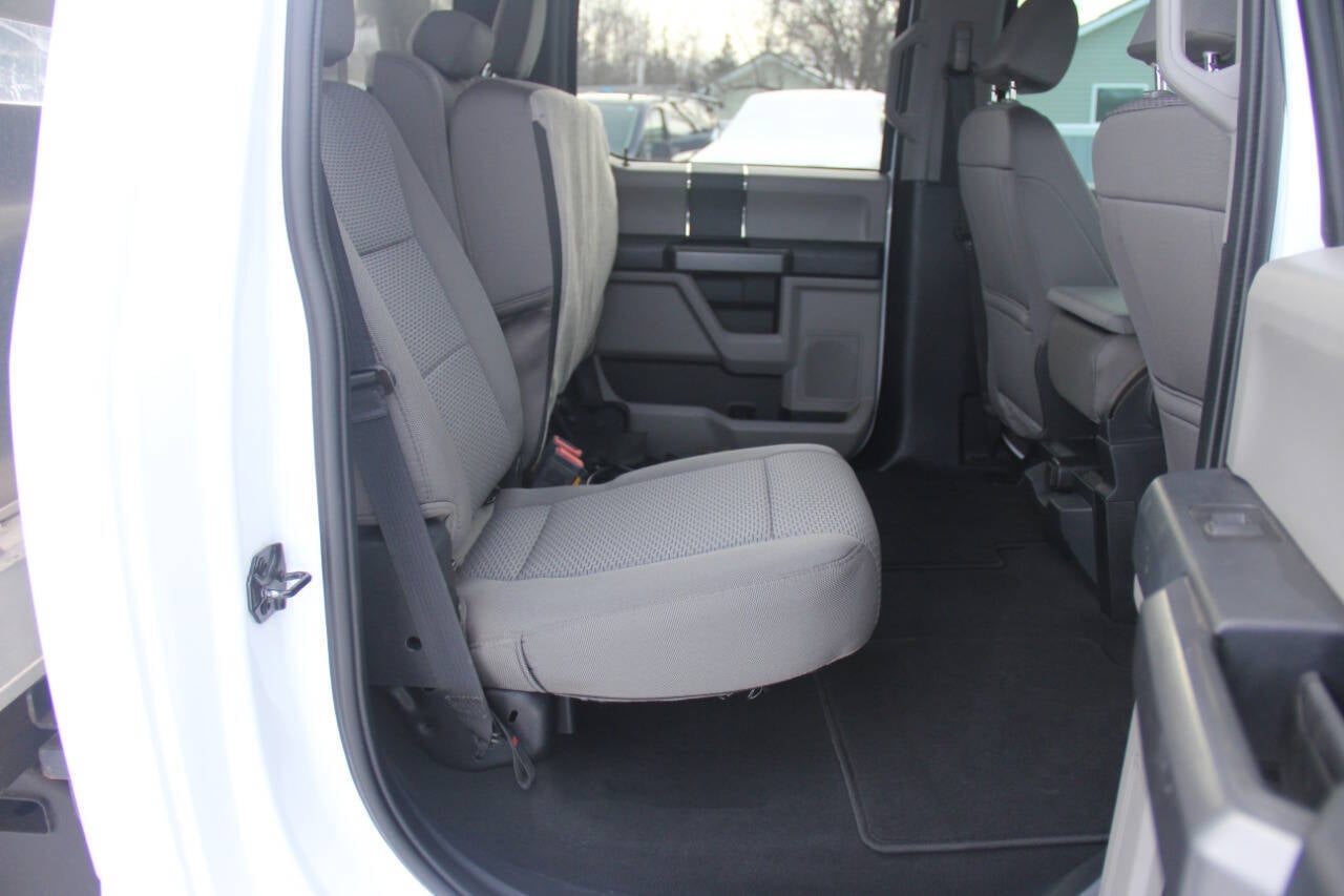 2022 Ford F-350 Super Duty XLT 4x4 4dr Crew Cab 8 ft. LB DRW Pickup