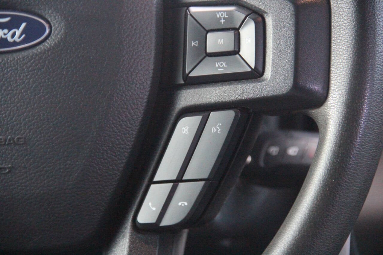 2022 Ford F-350 Super Duty XLT 4x4 4dr Crew Cab 8 ft. LB DRW Pickup