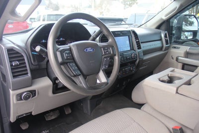 2022 Ford F-350 Super Duty XLT 4x4 4dr Crew Cab 8 ft. LB DRW Pickup