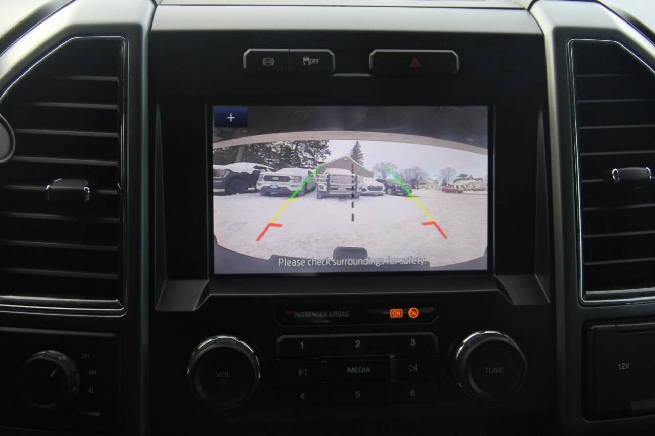 2022 Ford F-350 Super Duty XLT 4x4 4dr Crew Cab 8 ft. LB DRW Pickup