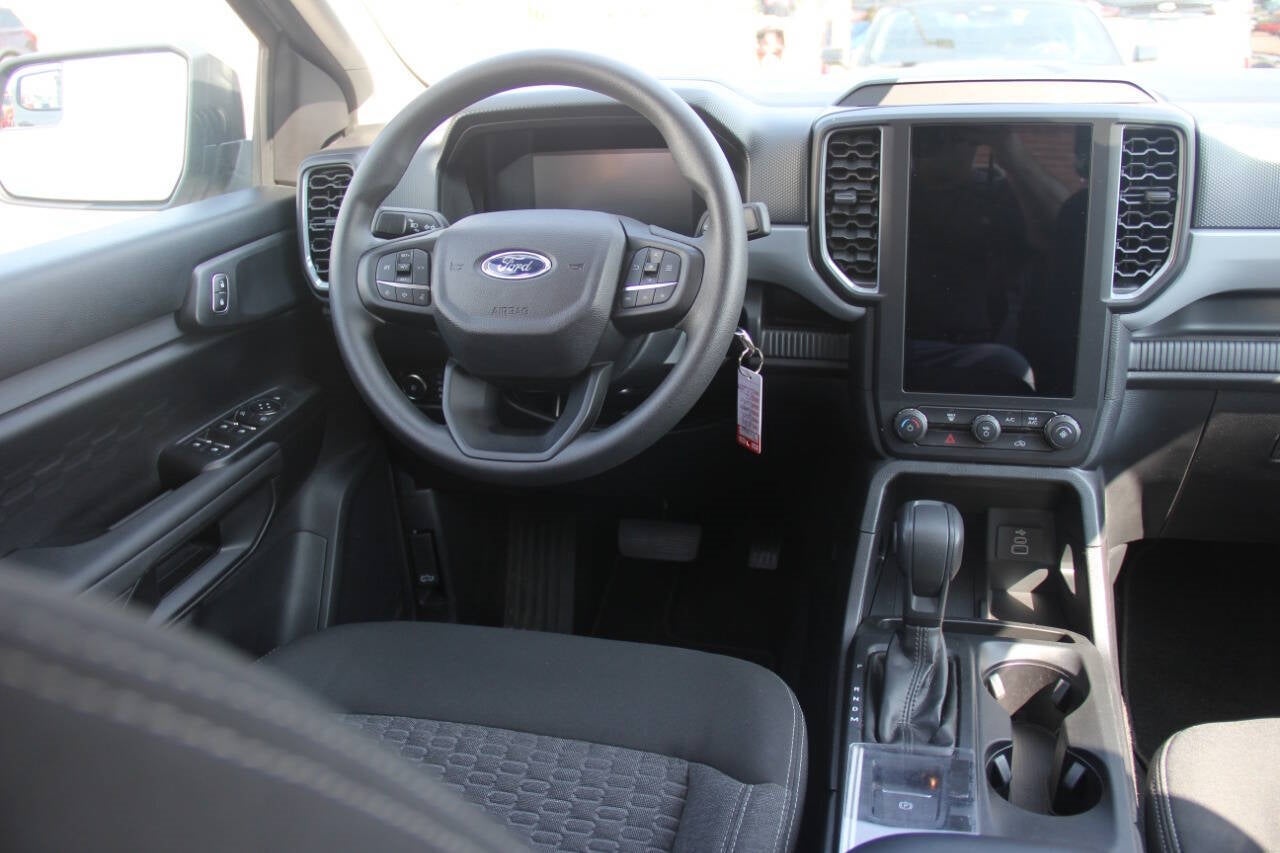 2024 Ford Ranger XL 4x2 4dr SuperCrew 5.0 ft. SB