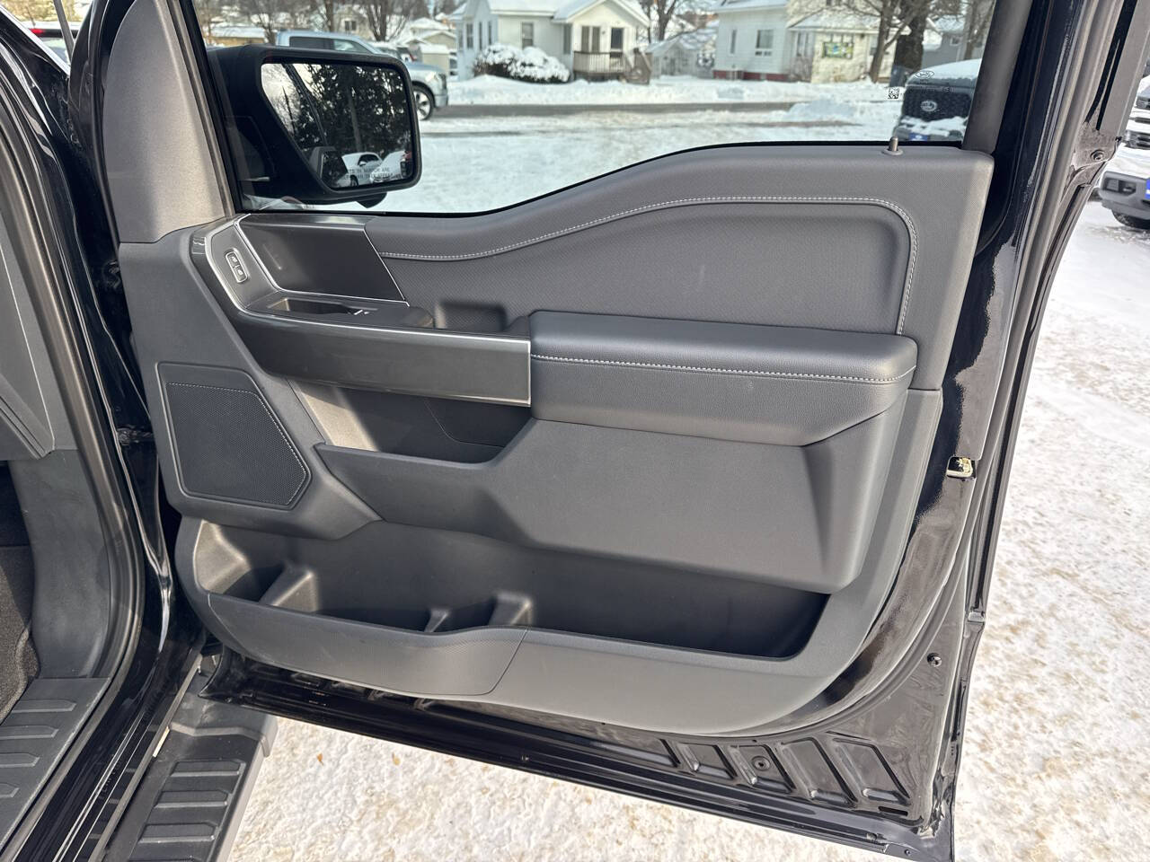 2022 Ford F-150 XLT 4x4 4dr SuperCrew 5.5 ft. SB